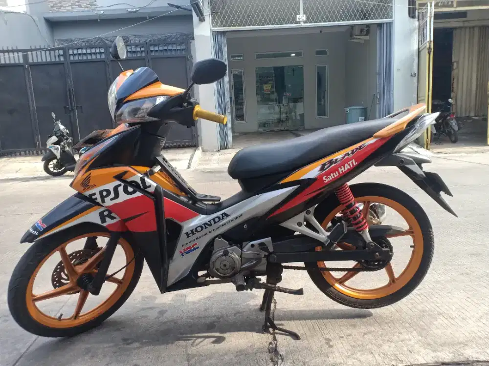 Di jual Honda Blade new surat2 komplit