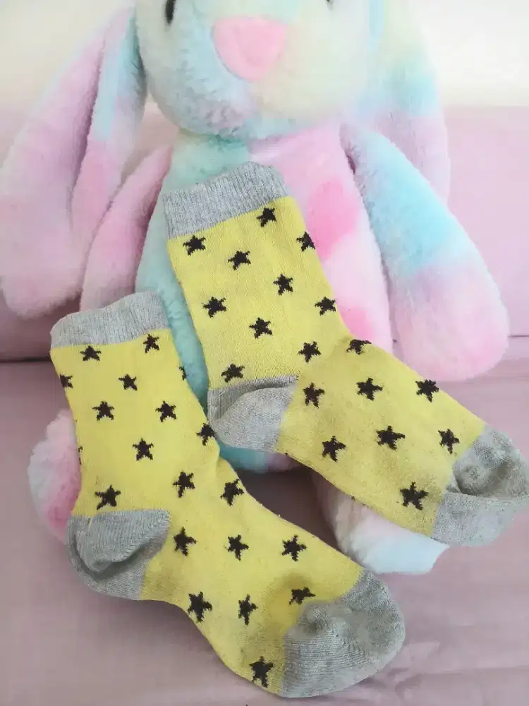 Kaos kaki bayi 9-12 thn star, preloved
