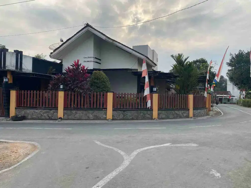 Rumah murah  hook non perum Teluk dekat terminal, Rumah sakit Dadi Keluarga Purwokerto Selatan