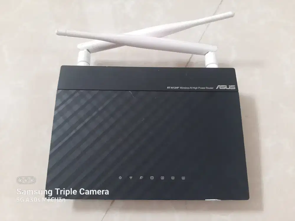 Router Asus RT-N12HP