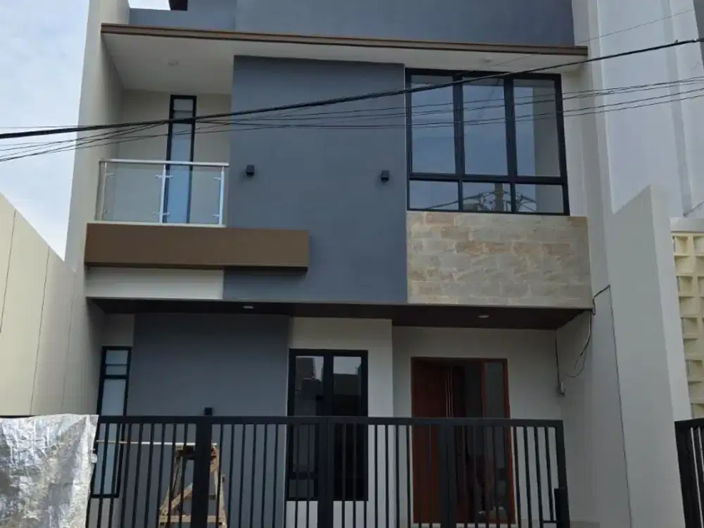 Dijual rumah bangunan baru taman villa meruya