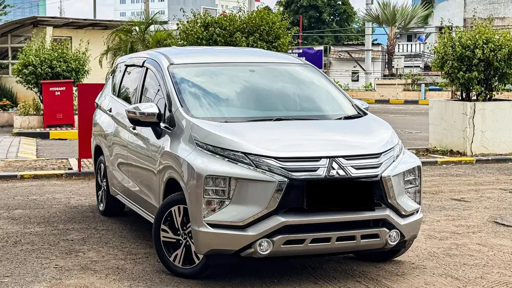 Mitsubishi Xpander Ultimate 1.5 AT Silver 2020