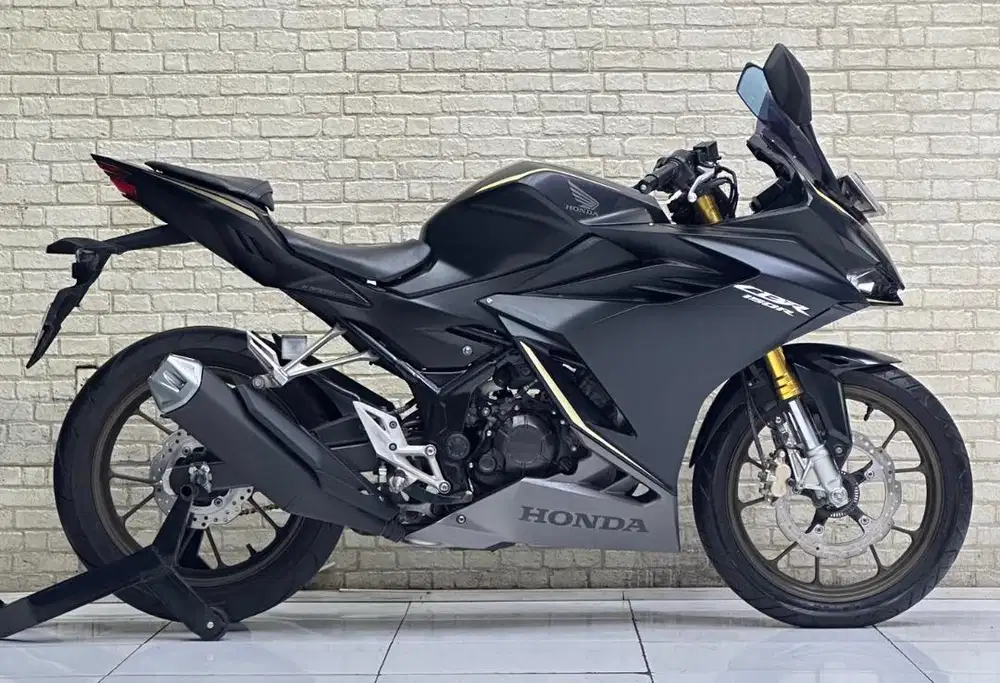 Honda New CBR 150 ABS 2023 Unit istimewa Grade A  - Zaky Mustika