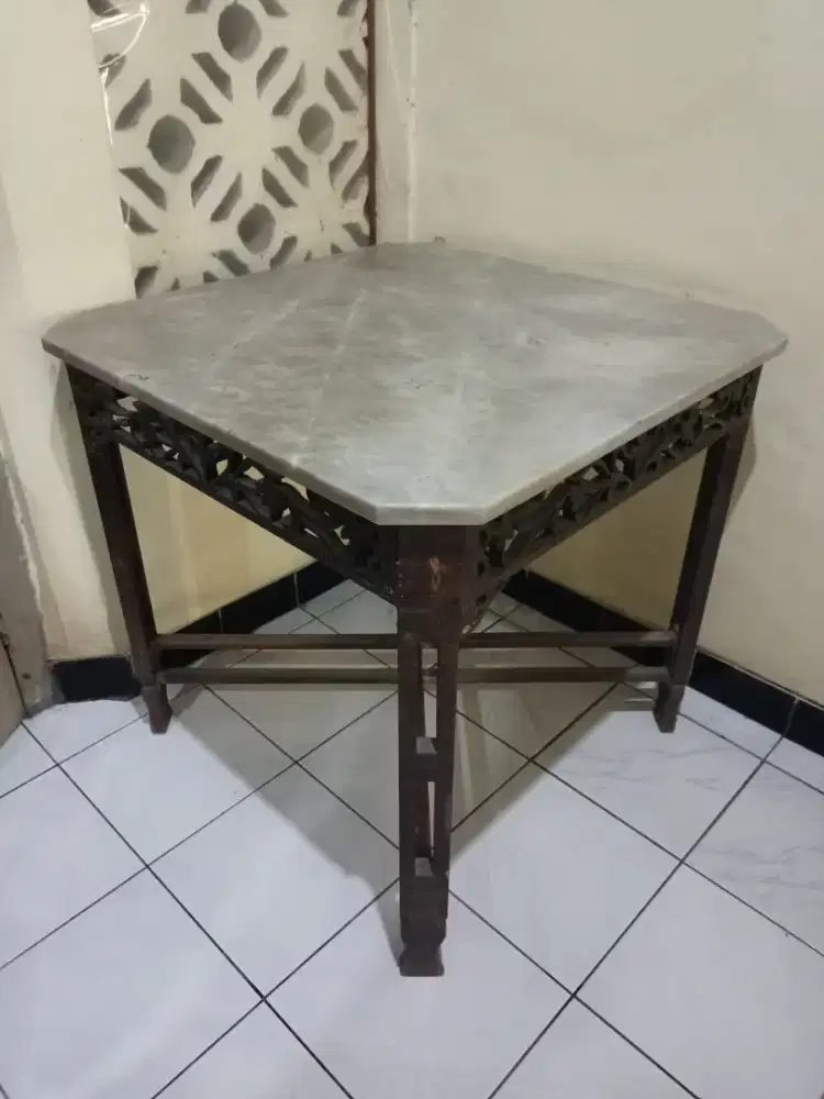 Meja Kuno Marmer Tembus Cahaya (Besar)