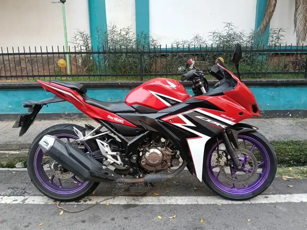 Honda CBR 150R 2016 Facelift