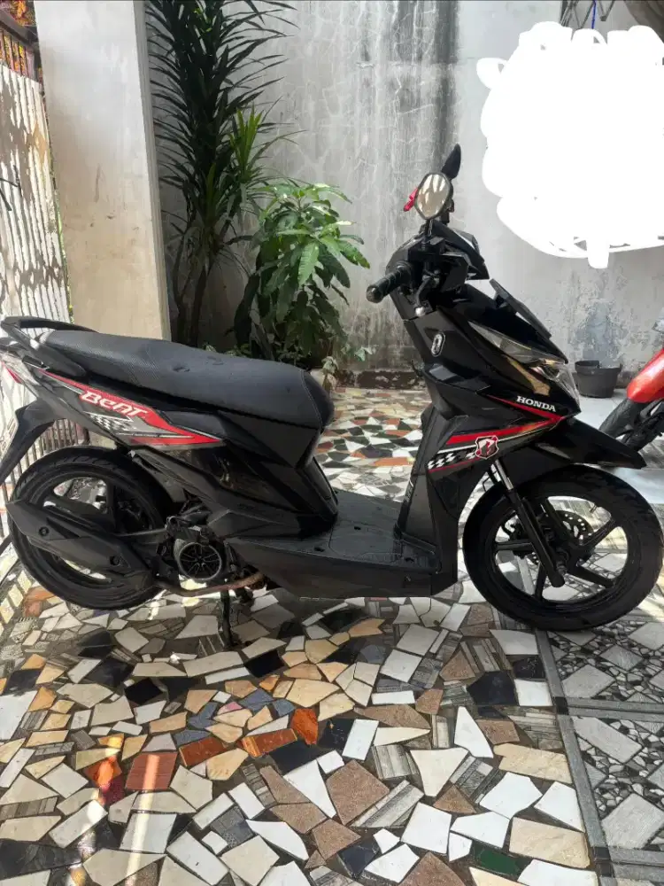 Honda beat hitam tahun 2018