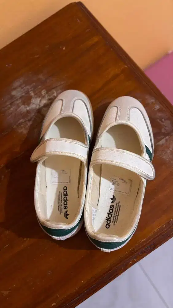 Adidas samba jane