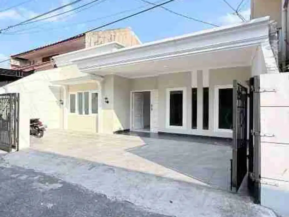 Dijual Cepat Rumah Tebet Barat Bangunan Baru Lokasi Strategis Nyaman Jalan 1 Mobil
