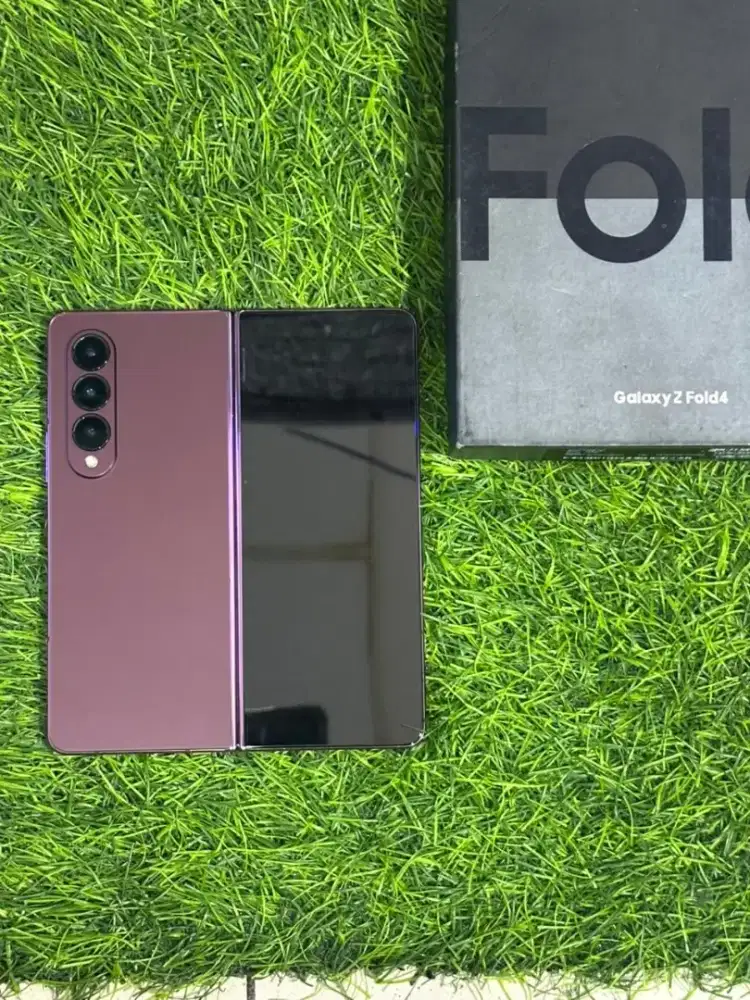 Samsung Z fold 4 12/512gb dark red
SEIN