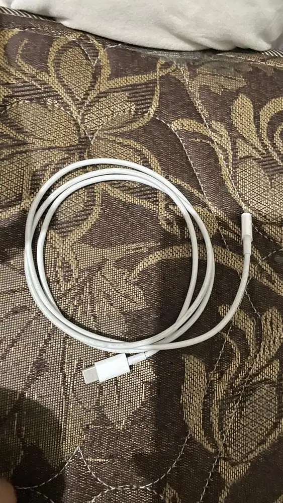 kabel data iphone bawaan ip13 ibox