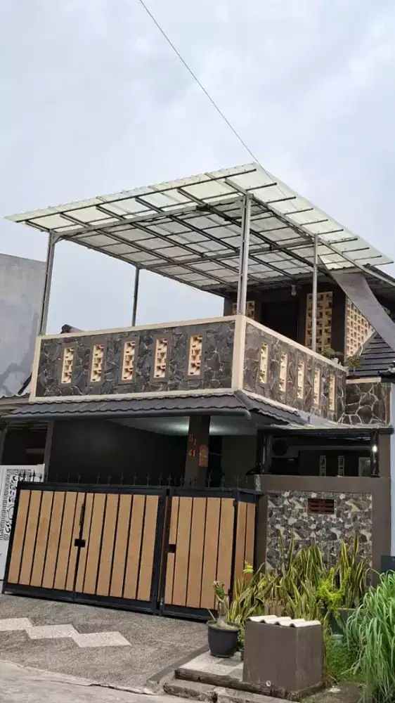 Dijual Rumah Asri di Cluster Torino 'Mutiara Gading City' Bekasi