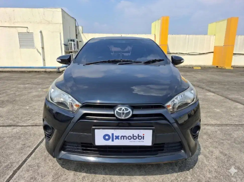 TDP 6, JT Toyota Yaris 1.5 E Bensin-AT Hitam 2015
