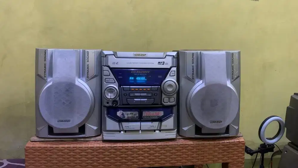 Hifi compo shrap
