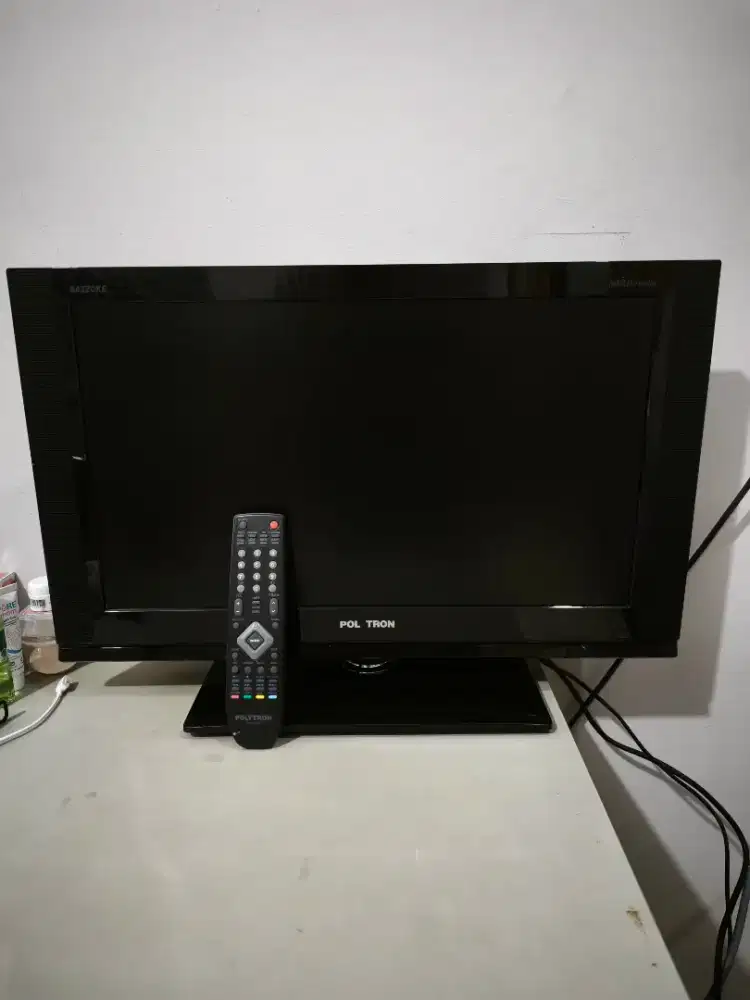 Polytron LED Bazzoke 22 inch