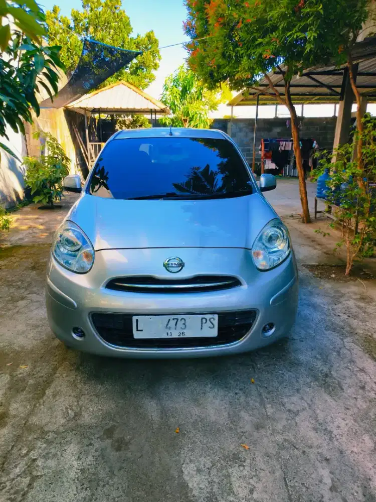 Nissan march 1.2cc AT