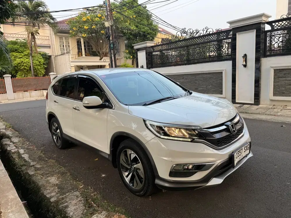 MOBIL HONDA CRV RM3 2WD2.4AT 2015