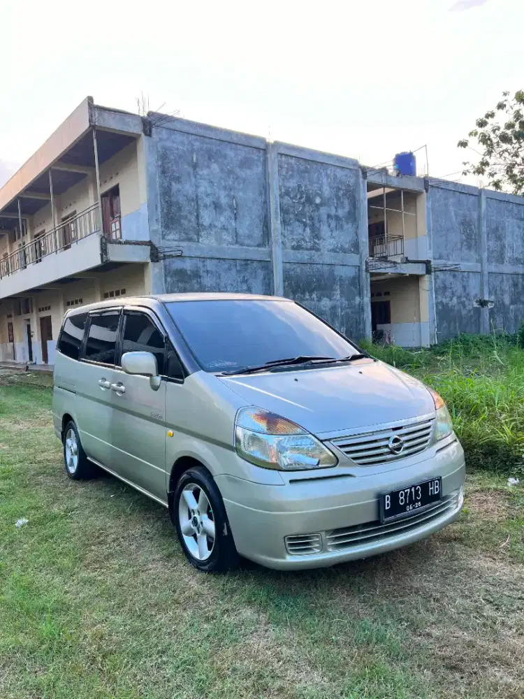 Nissan Serena 2005 Bensin