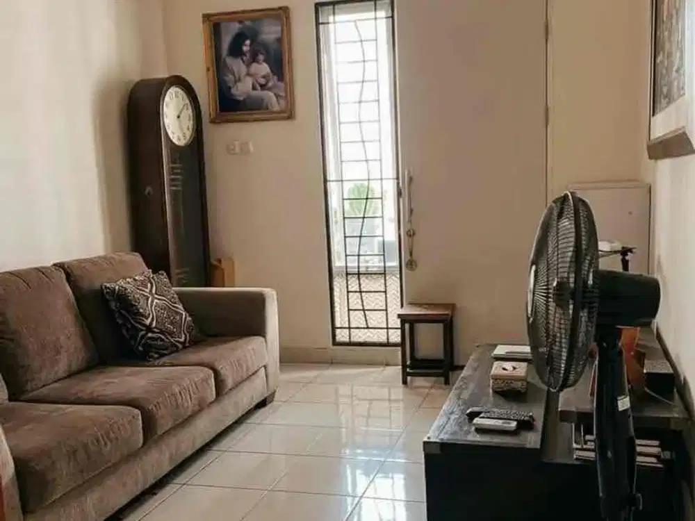 Dijual Rumah semi furnished di Gading Serpong