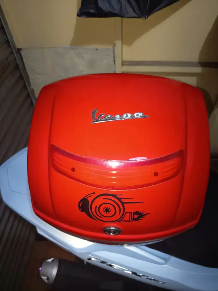 Box belakang Vespa piagio Lx/s Pnp