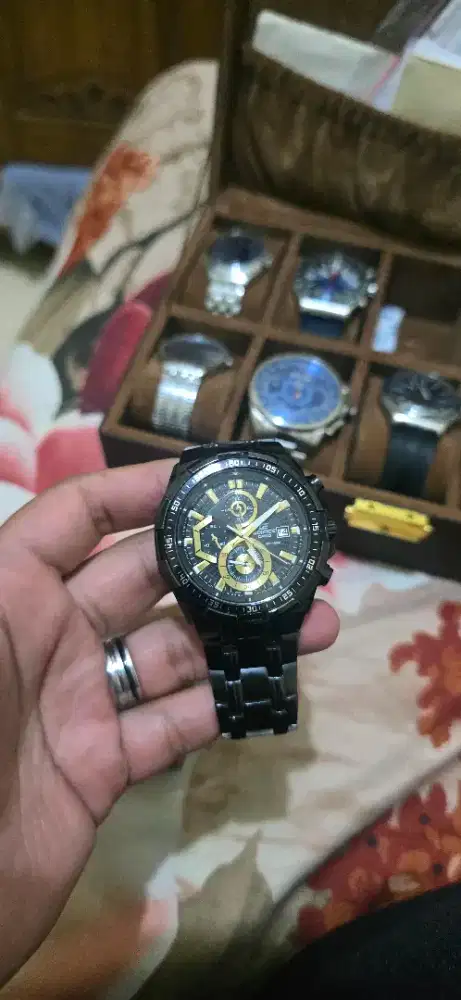 Jam tangan pria