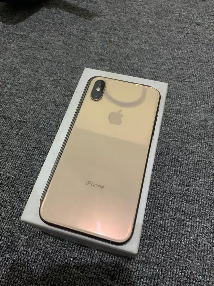 iphone XS gold 64gb
