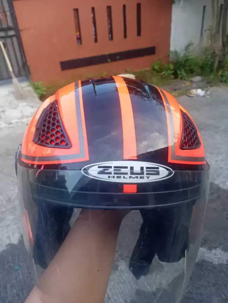 Helm zeus zs 610