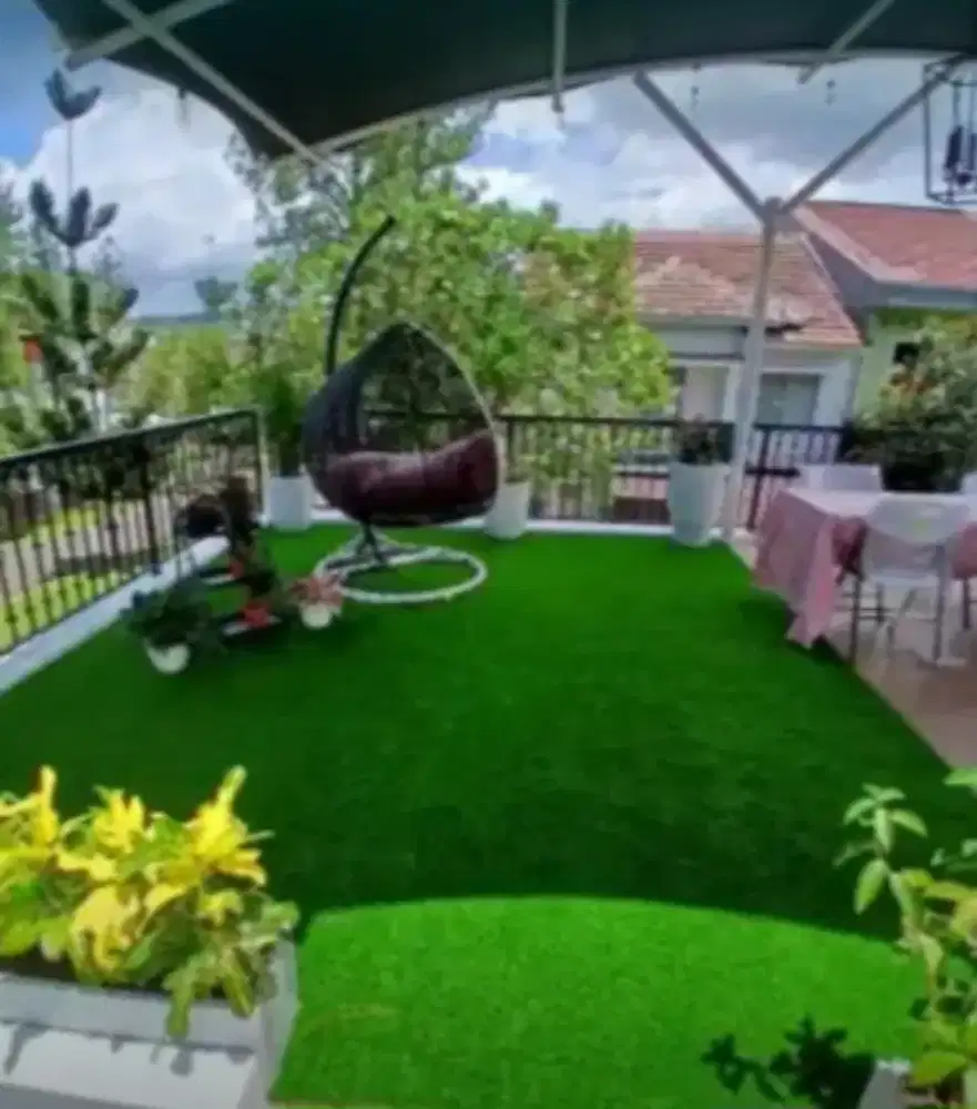 RUMPUT SINTETIS UNTUK TAMAN RUMAH HIJAU NAN INDAH
