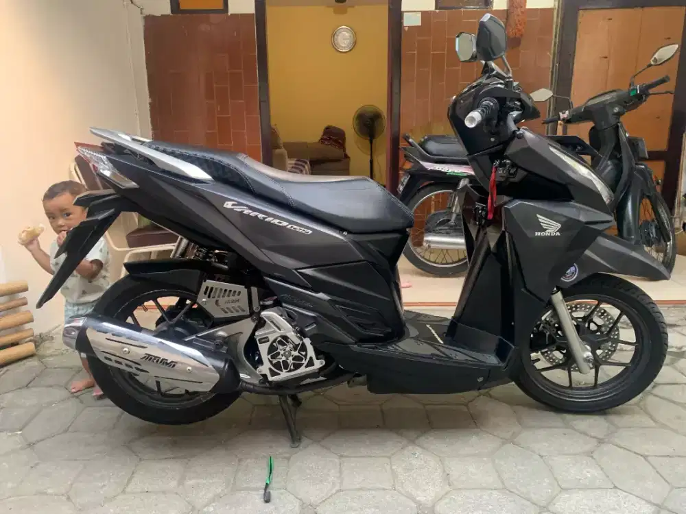 Bismillah dijual Vario 125 led 2016 Plat AD Solo