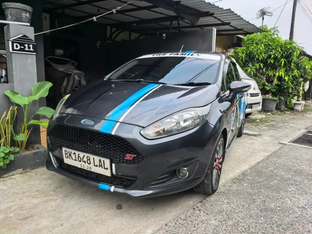 Ford Fiesta Tahun 2014 1.5 MT