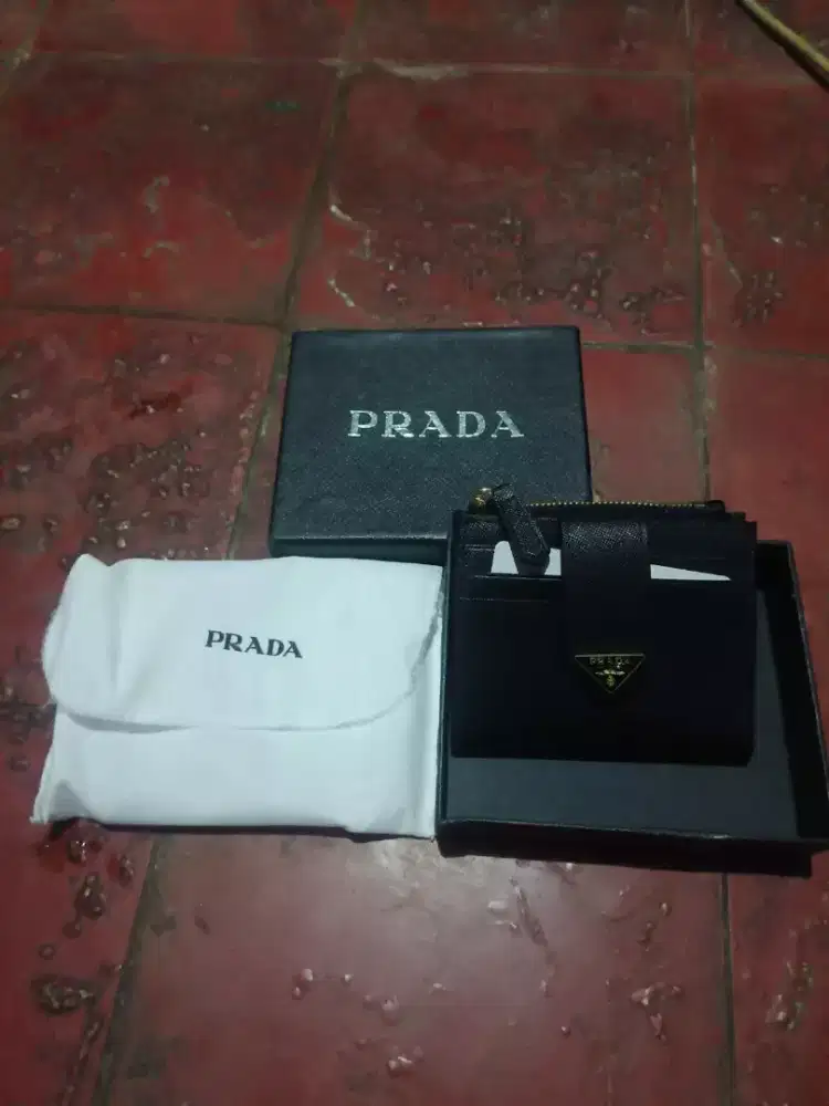 Dompet kartu PRADA