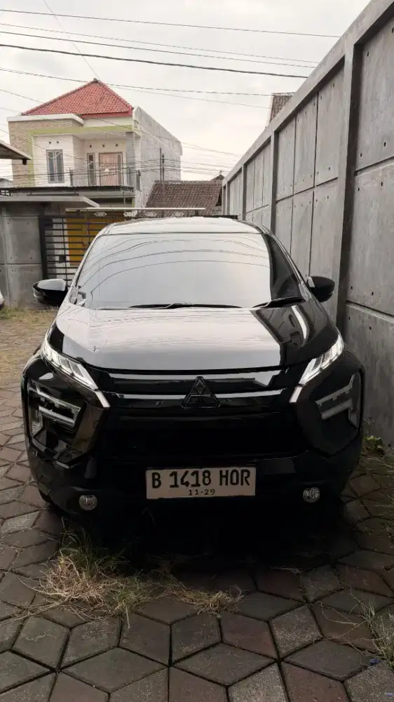 Xpander exceed 2024 hitam