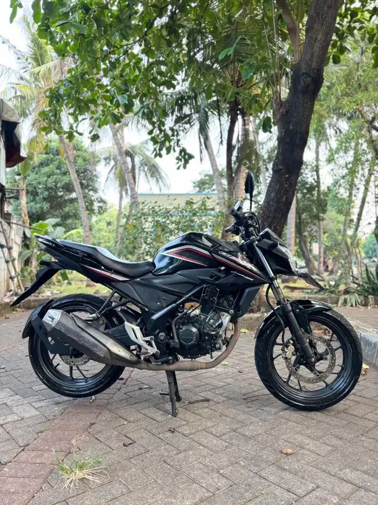 JUAL CB150R TAHUN 2015 SECEPAT CEPATNYA NEGO TIPISS