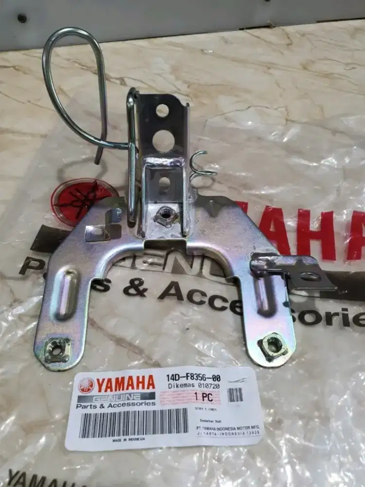 bracket panel depan Mio soul karbu pangkon tameng