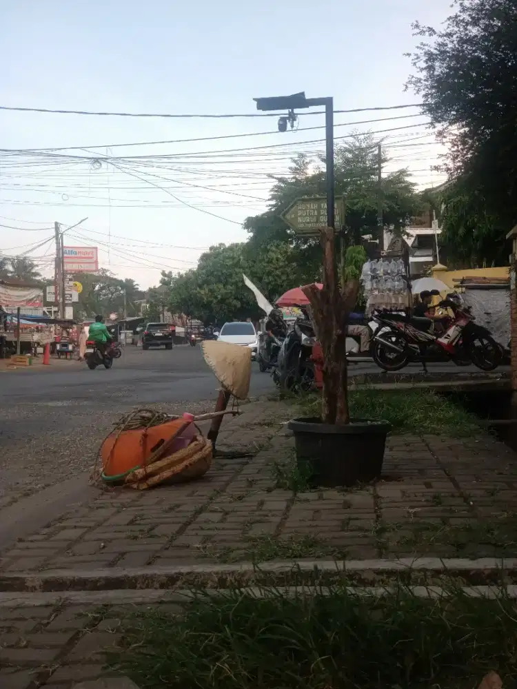 Butuh pakaian kaos, kemeja Celana