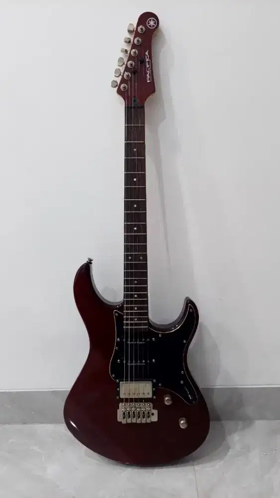 Di Jual Murah Gitar Listrik PAC612VIIFM Like New
