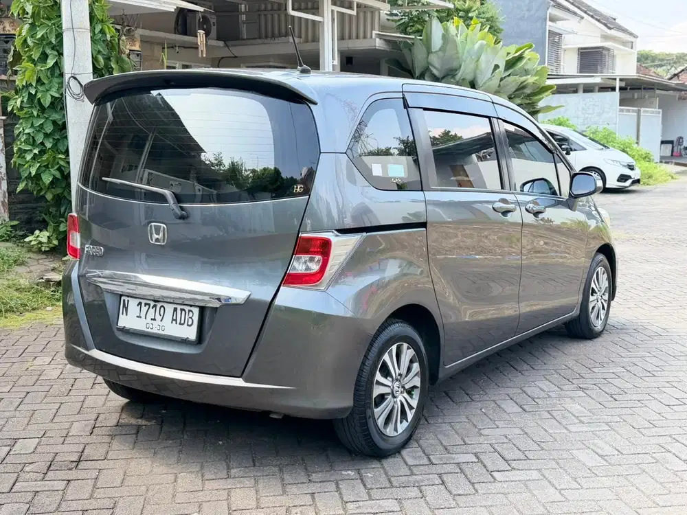 Honda Freed 2015 Bensin