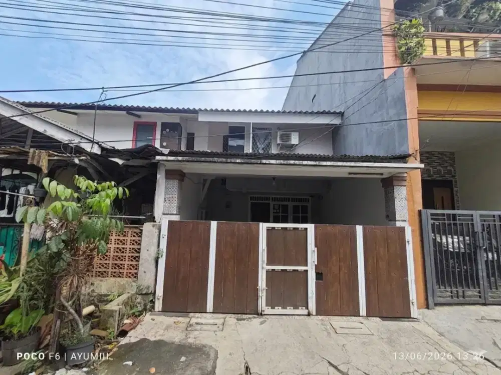 SEMI FURNISHED MURAH !!! Rumah 2 Lantai Di Pondok Kelapa Jakarta Timur