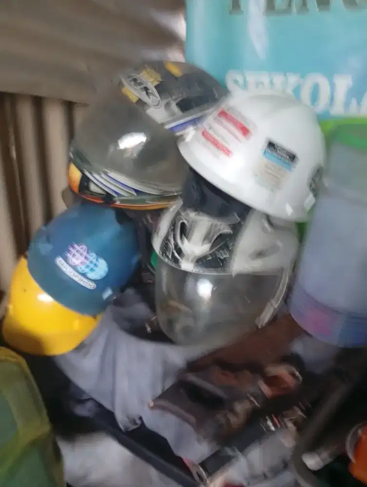 Helm teropong merek ink edition