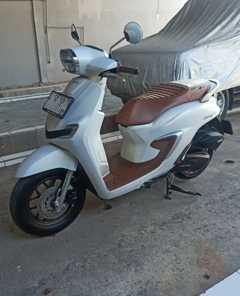 Stylo ABS tahun 2024 mulus kmplit km 3 ribuan