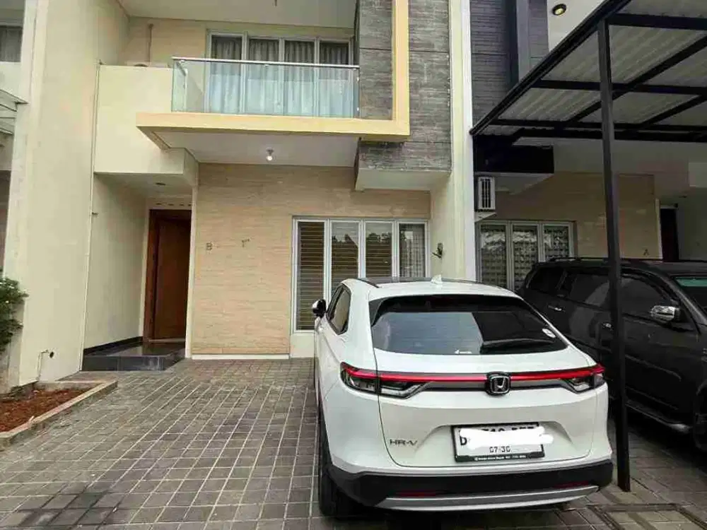 Jual Rumah townhouse di jl raya Cinere Residence 19 depok