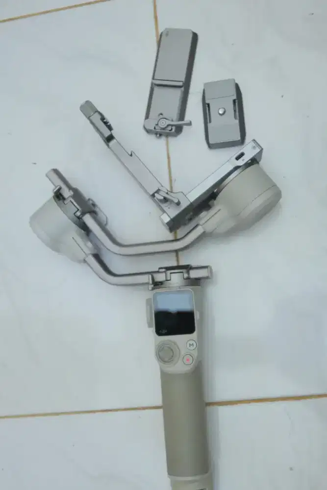 Gimbal Dji rs 4 mini