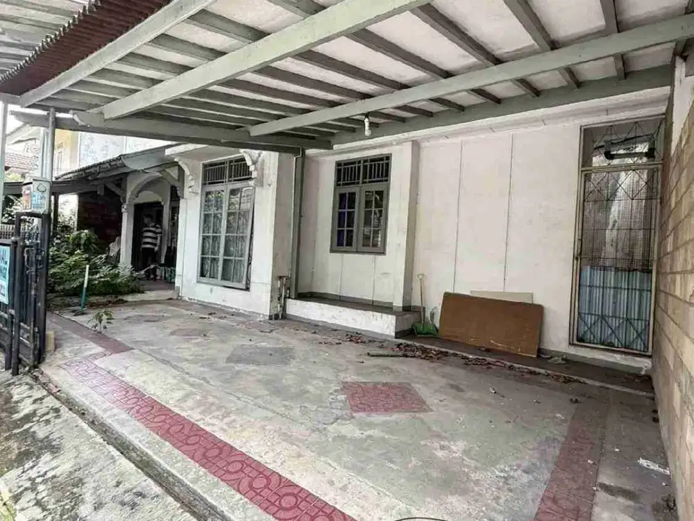Rumah di strategis nyaman camar Bintaro jaya sektor 3