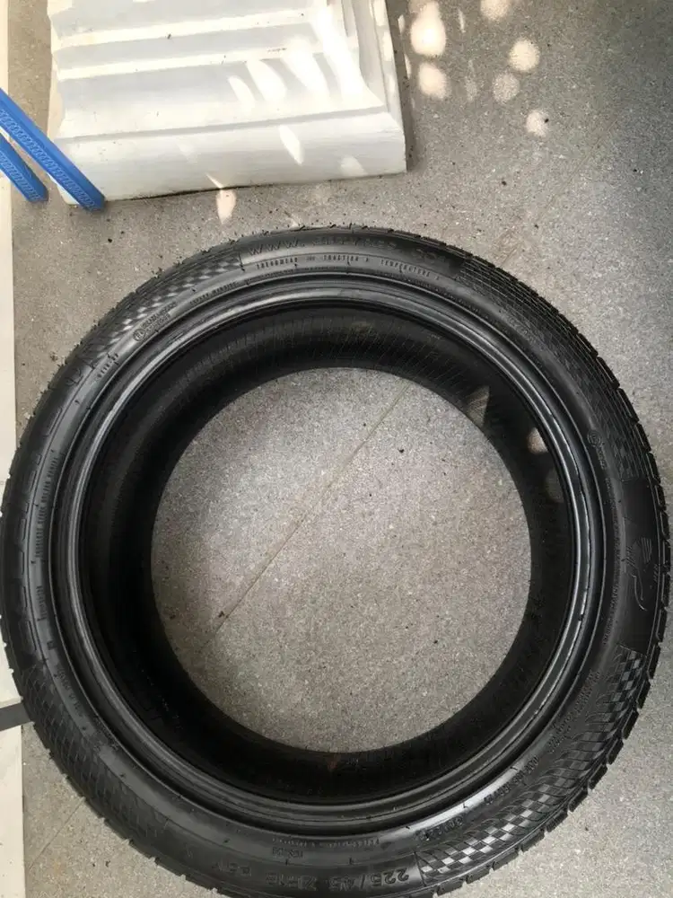 Jual ban mobil 225/45 Ring 18 merk celera