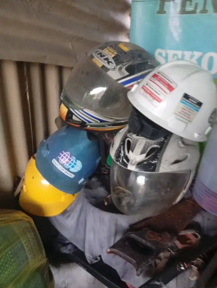 Helm teropong merek ink edition