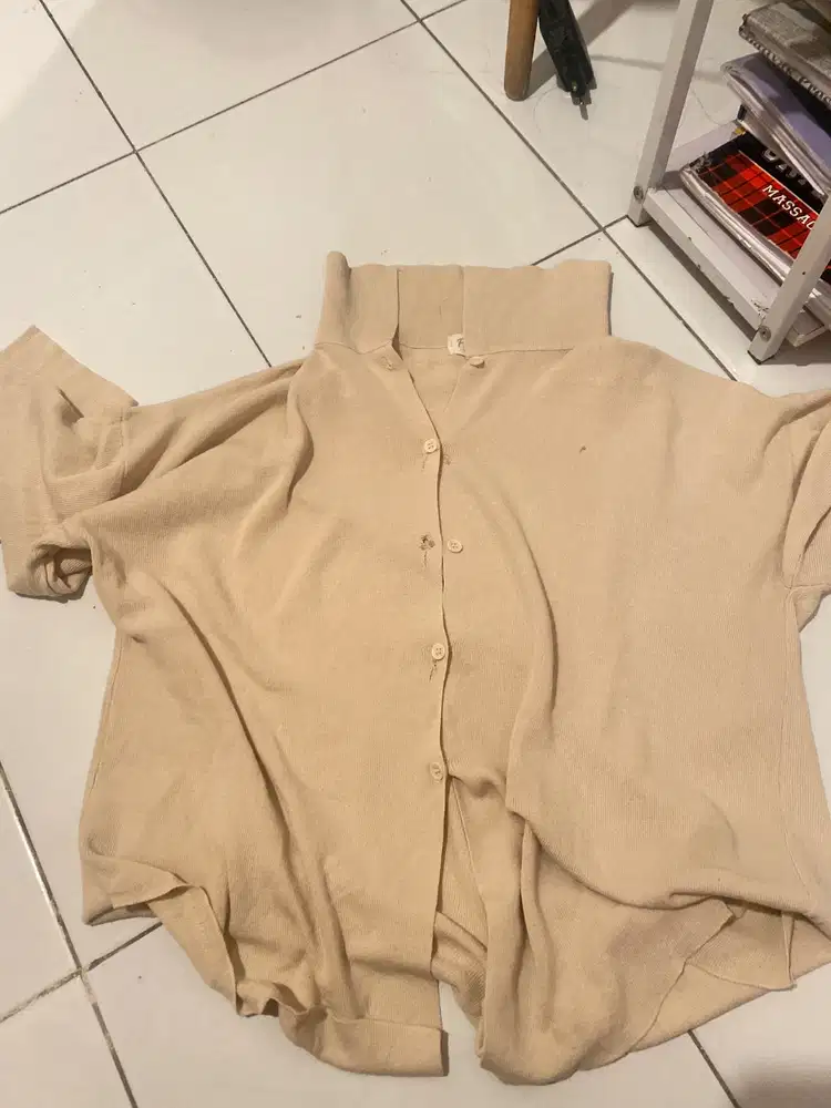 Cardigan Beige Lengan Panjang
