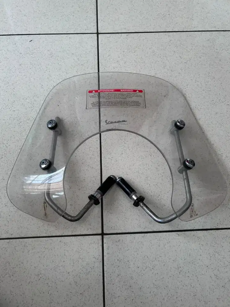 Windshield Vespa Primavera 150