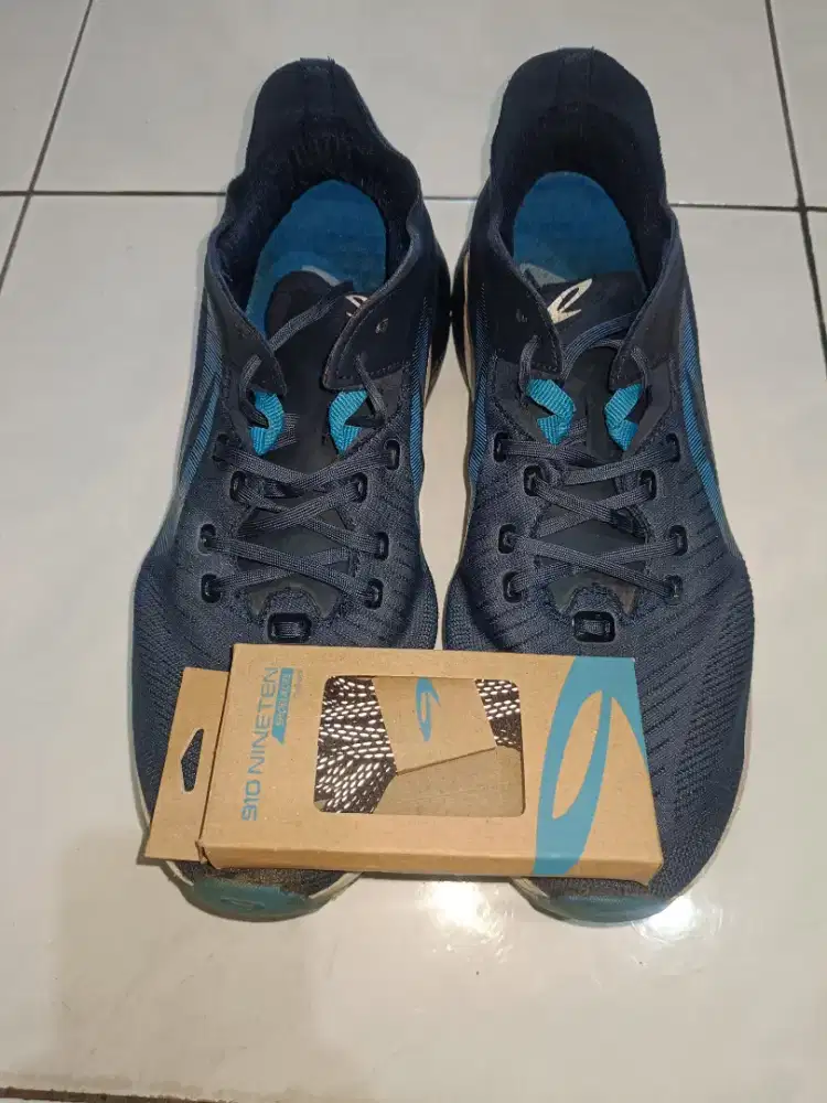 Sepatu Lari Running Shoes Nineten