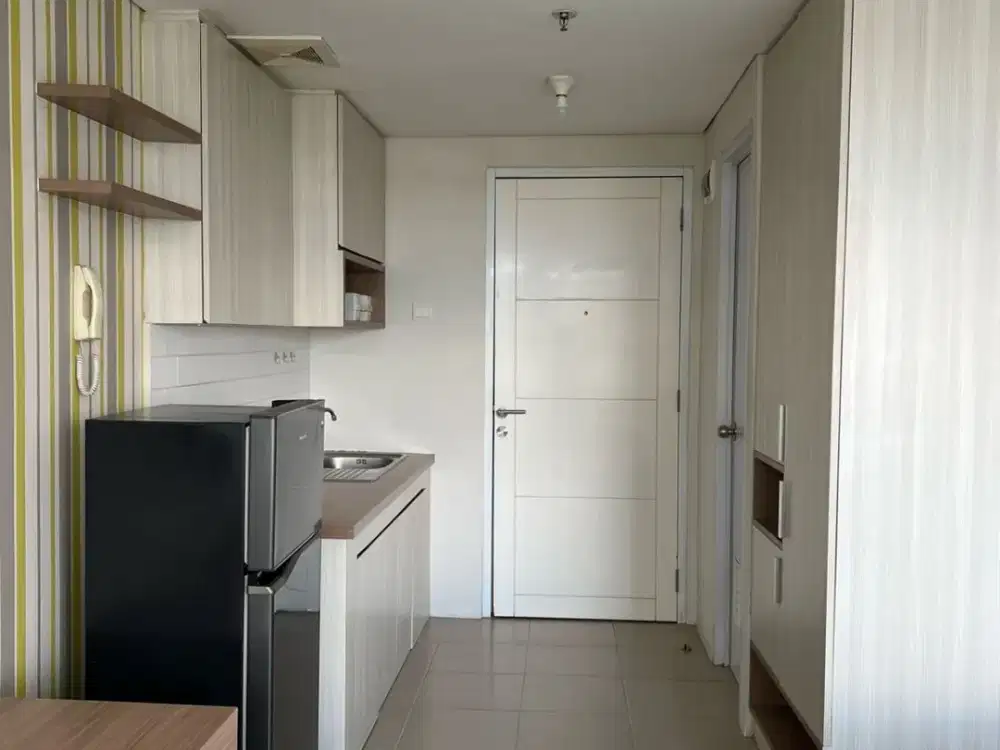Dijual Apartemen Semi Furnished Type Studio View Pool di Bintaro Sektor 3A, Tangerang Selatan