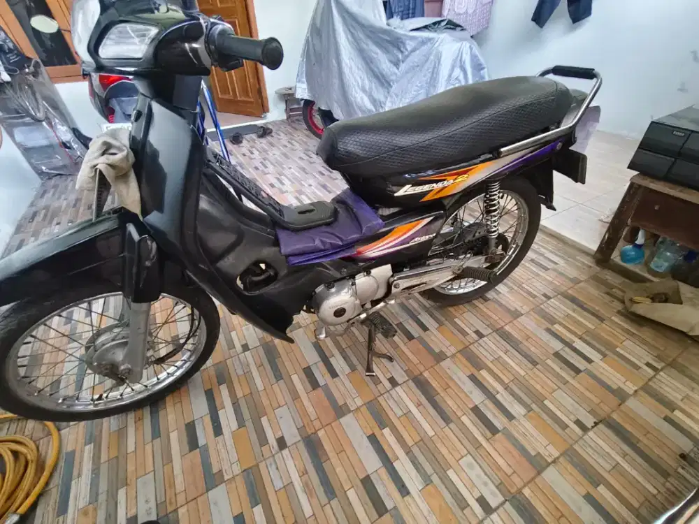 Honda astrea legenda 2