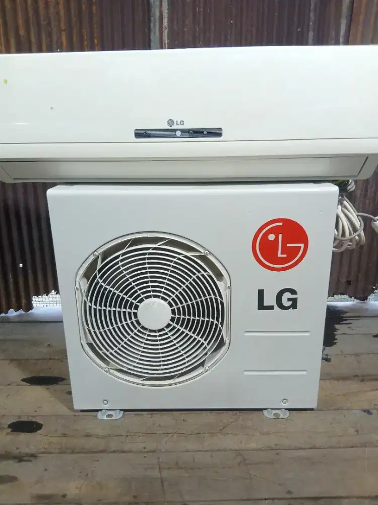 DIJUAL AC BEKAS 1/2 PK GRATIS PASANG